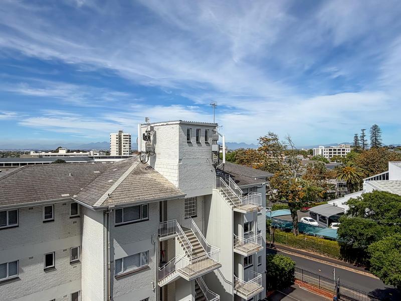 2 Bedroom Property for Sale in Claremont Upper Western Cape